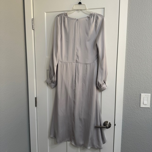 Express gray long sleeve dress satin midi length size M - Picture 2 of 11